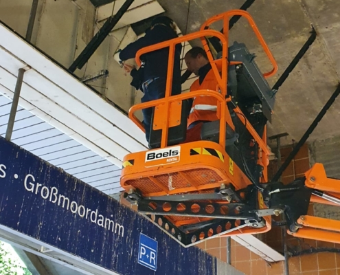 Harburg Hubsteiger